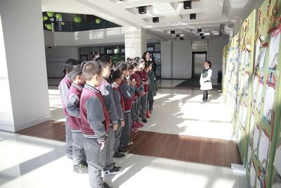 一实验银河小学孩子们的一天