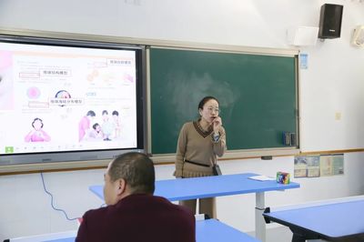 杭州萧山:聚焦学生思维发展,提升教师实验技能 --萧山区小学科学新教材研讨暨教师实验技能专项培训活动在银河实验小学举行